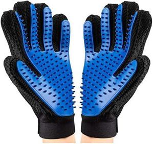 Picture of Gentle Deshedding Brush for Dogs & Cats